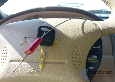 2004 Ford Mustang из США, поврежденный, VIN 1FAFP44684F216537